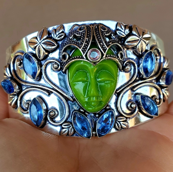 New Carved Green Goddess Face Iolite 925 Silver Adjustable Cuff Bracelet. - Picture 3 of 16